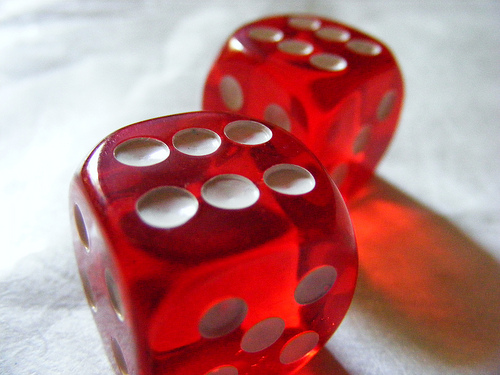 Holiday Boredom Buster Chinese Game Spotlight Liar s Dice 