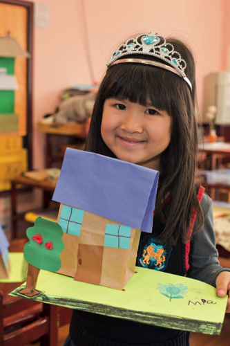 Maker’s Corner: Paper Bag House – A homely craft with Etonkids ...