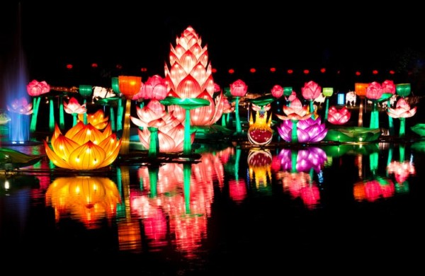 Lantern Festival In Beijing Traditions And Lantern Fairs Jingkids   Chinese New Year Lantern Festival Colorful Floating Lanterns 300x195@2x 